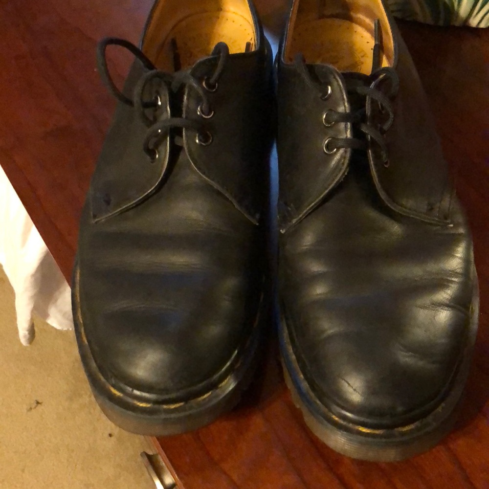 Men’s Doc Martens.   Classic style.  Some wear on heels but in good condition
